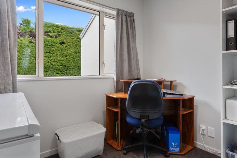 Photo of property in 134 High Street, Oxford, 7430