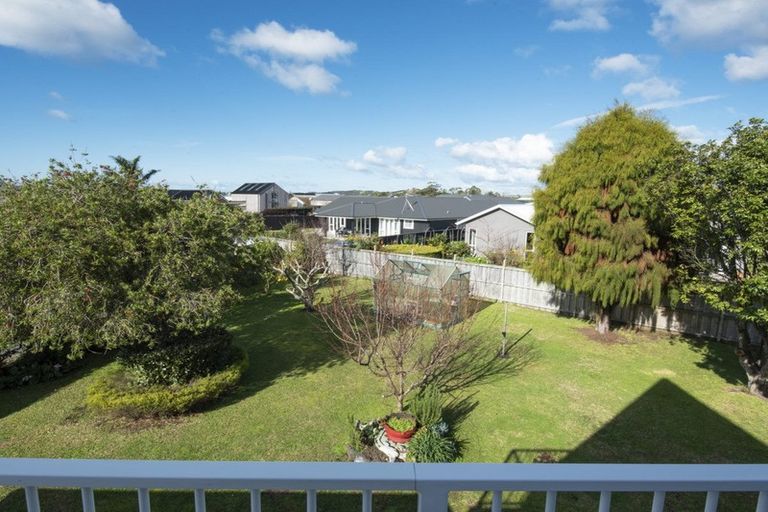 Photo of property in 12 Waimanu Place, Point Wells, Warkworth, 0986