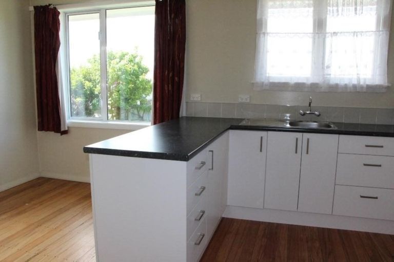 Photo of property in 15a Oxford Street, West End, Timaru, 7910