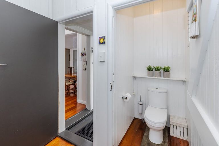 Photo of property in 17 Windsor Road, Maeroa, Hamilton, 3200