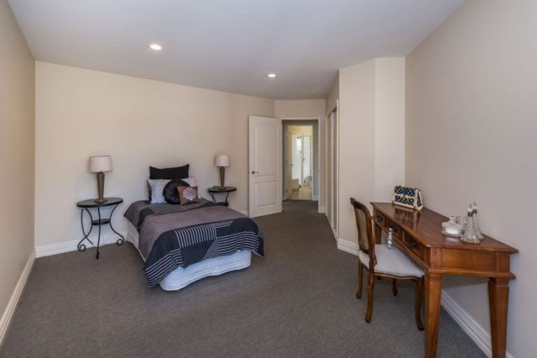 Photo of property in 6 Leabridge Mews, Harewood, Christchurch, 8051