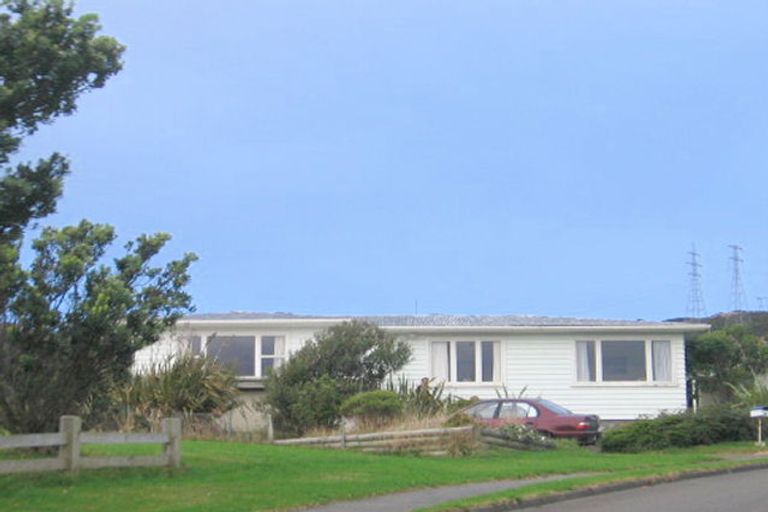 Photo of property in 15 Nassau Avenue, Grenada North, Wellington, 5028