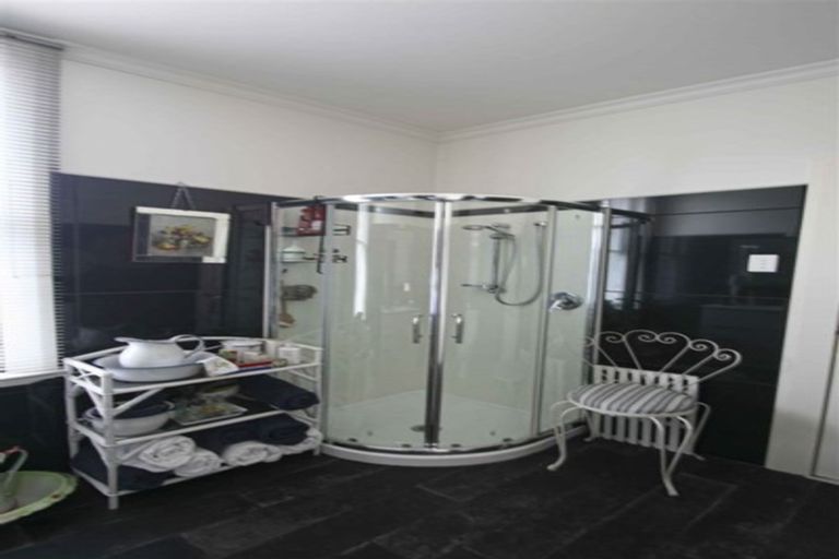 Photo of property in 11 Mitchell Street, Richmond, Invercargill, 9810