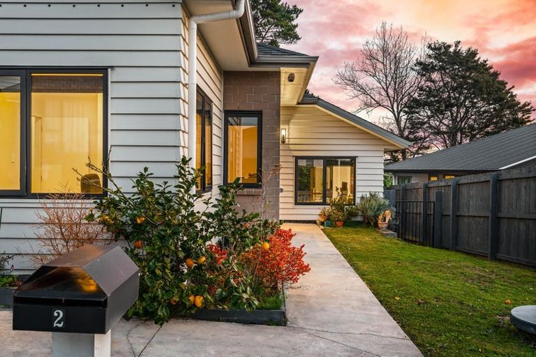 Photo of property in 2 Tarara Lane, Kumeu, 0810