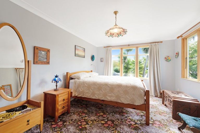 Photo of property in 17 Dale Road, Raumati South, Paraparaumu, 5032