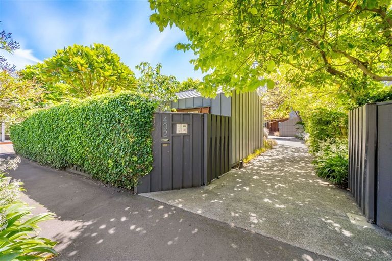 Photo of property in 432 Muritai Road, Eastbourne, Lower Hutt, 5013