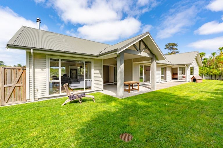 Photo of property in 26c Mcentee Road, Waitakere, Auckland, 0816