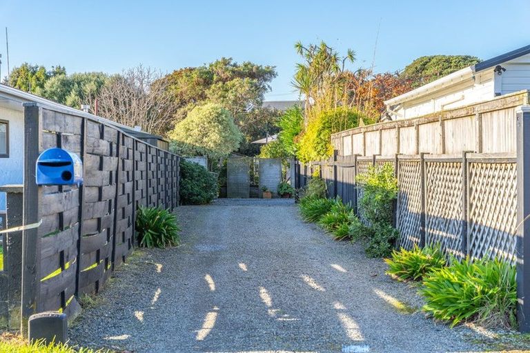 Photo of property in 27a Rauparaha Street, Waikanae Beach, Waikanae, 5036