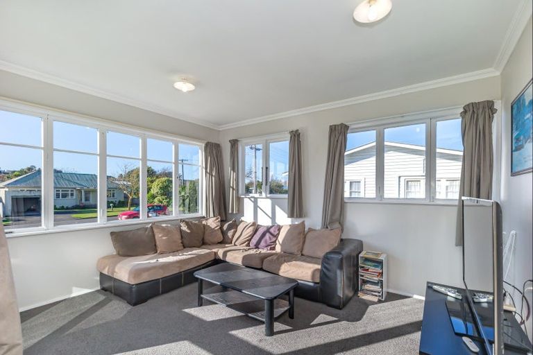 Photo of property in 25 Dudley Street, Levin, 5510