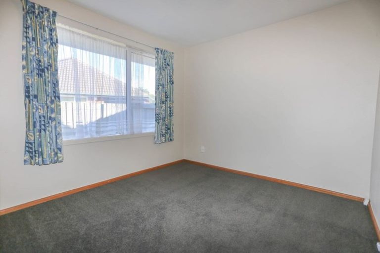 Photo of property in 2/45 Lyndon Street, Riccarton, Christchurch, 8041