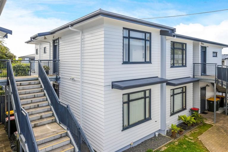 Photo of property in 125/2 Armoy Drive, East Tamaki, Auckland, 2016