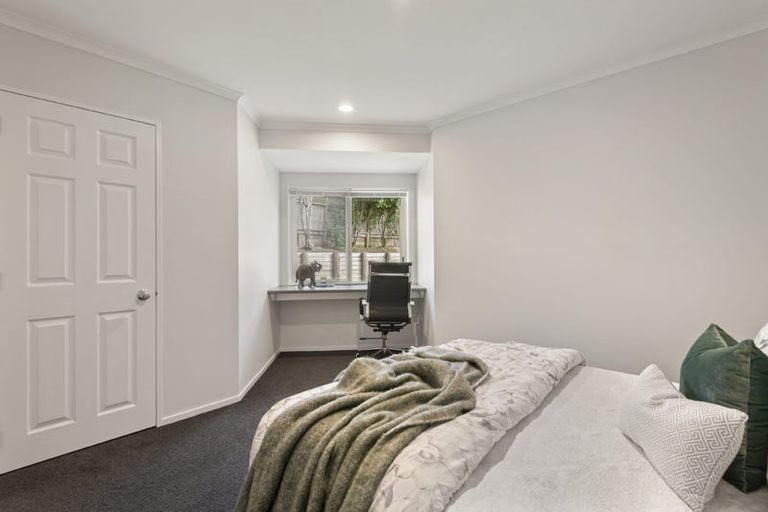 Photo of property in 7 Louvain Place, Greenhithe, Auckland, 0632