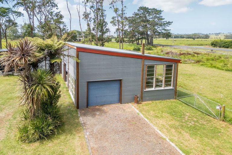 Photo of property in 1059 Pouto Road, Te Kopuru, 0391