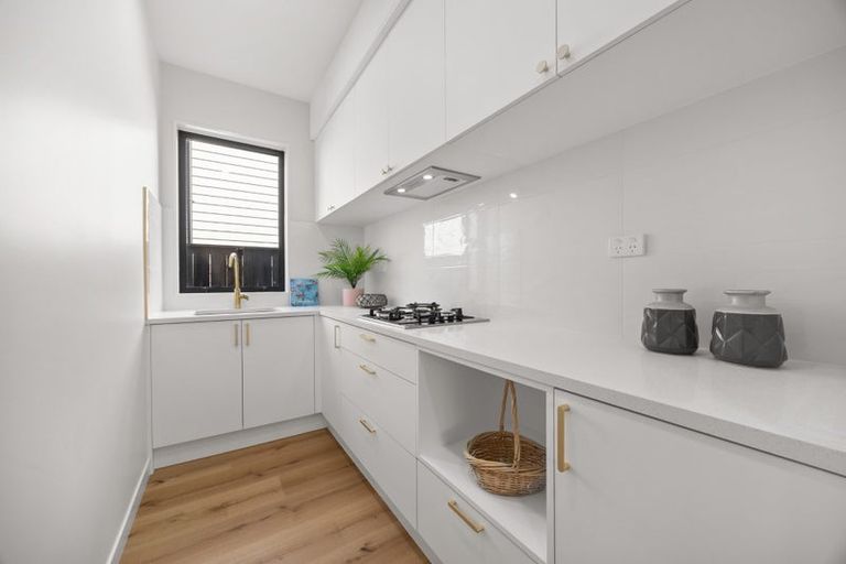 Photo of property in 35 Park Green Avenue, Rosehill, Papakura, 2113