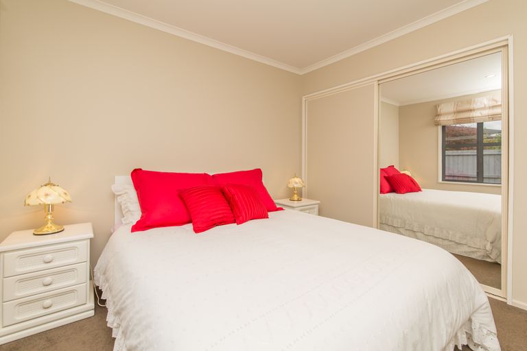 Photo of property in 38 Reka Street, Parklands, Christchurch, 8083