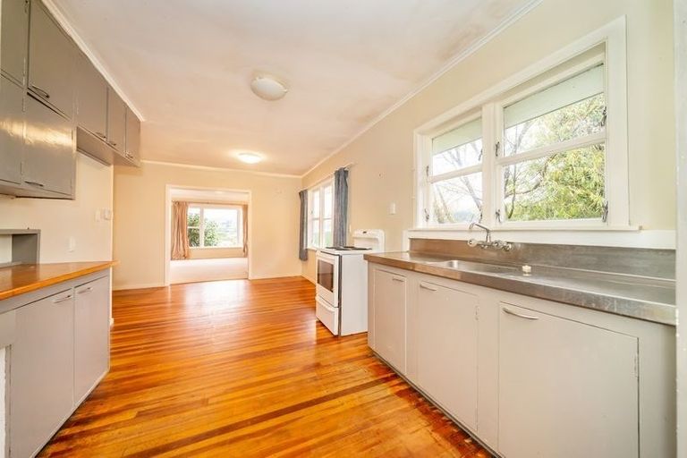 Photo of property in 231 Bedford Street, Cannons Creek, Porirua, 5024
