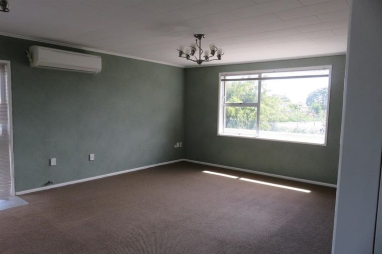 Photo of property in 87 Clawton Street, Westown, New Plymouth, 4310