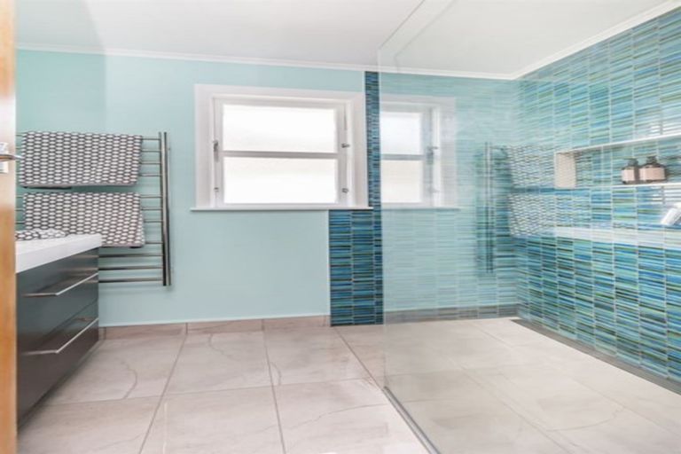 Photo of property in 28 Rotherham Terrace, Miramar, Wellington, 6022