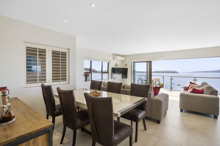 Photo of property in 2/37 Takutai Avenue, Half Moon Bay, Auckland, 2012