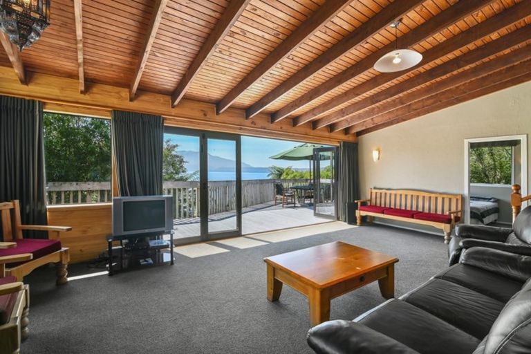 Photo of property in 47 Spencer Road, Lake Tarawera, Rotorua, 3076