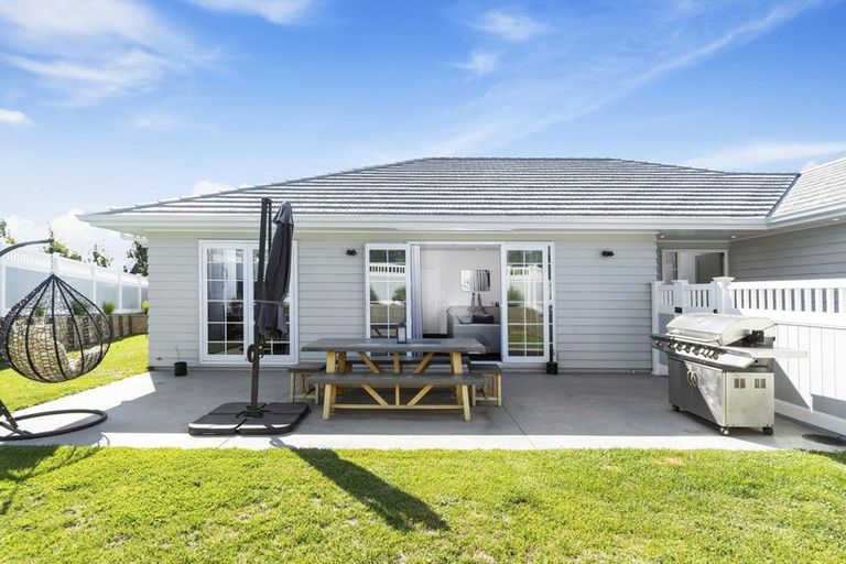 Photo of property in 9 Parau Drive, Bethlehem, Tauranga, 3110