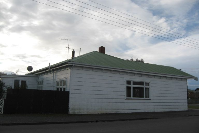 Photo of property in 11 Douglas Street, Balclutha, 9230