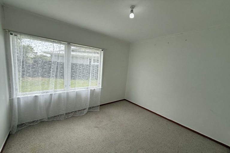 Photo of property in 9 Justin Place, Te Atatu Peninsula, Auckland, 0610
