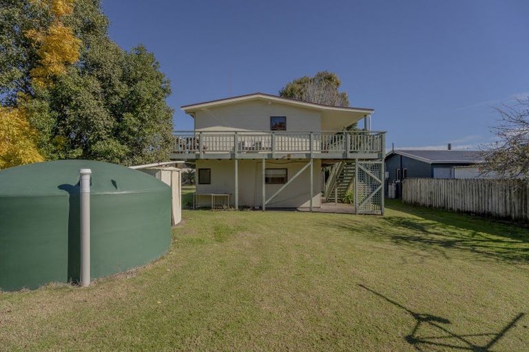 Photo of property in 20 Oyster Drive, Cooks Beach, Whitianga, 3591
