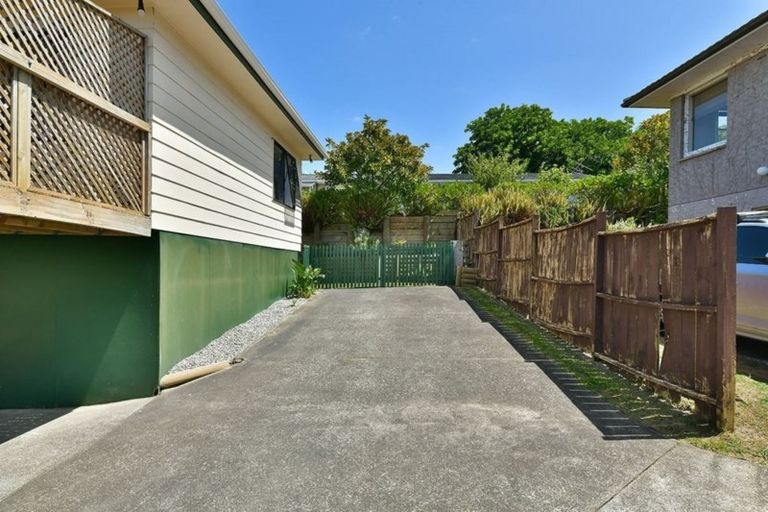 Photo of property in 165b Hibiscus Coast Highway, Red Beach, 0932
