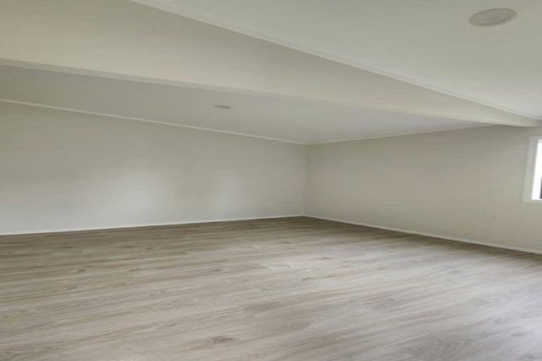 Photo of property in 5 Lane Road, Weymouth, Auckland, 2103