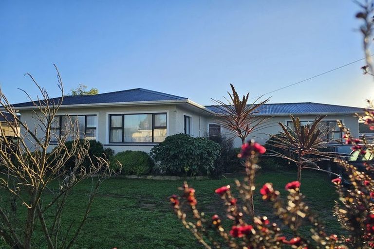 Photo of property in 9 Derby Street, Levin, 5510