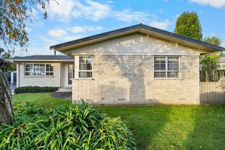 Photo of property in 9 Housman Place, Leamington, Cambridge, 3432