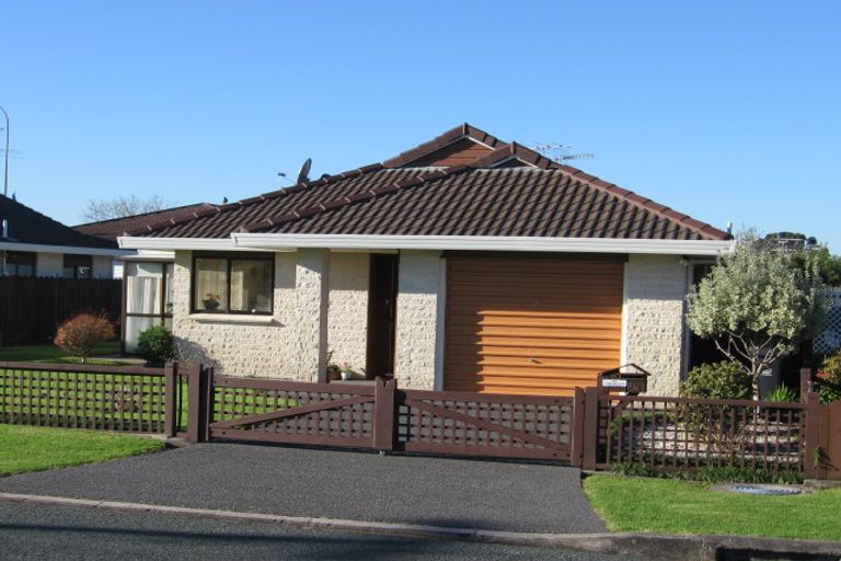 Photo of property in 33b Edward Avenue, Orewa, 0931