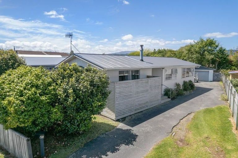 Photo of property in 40 Walton Road, Paraparaumu Beach, Paraparaumu, 5032