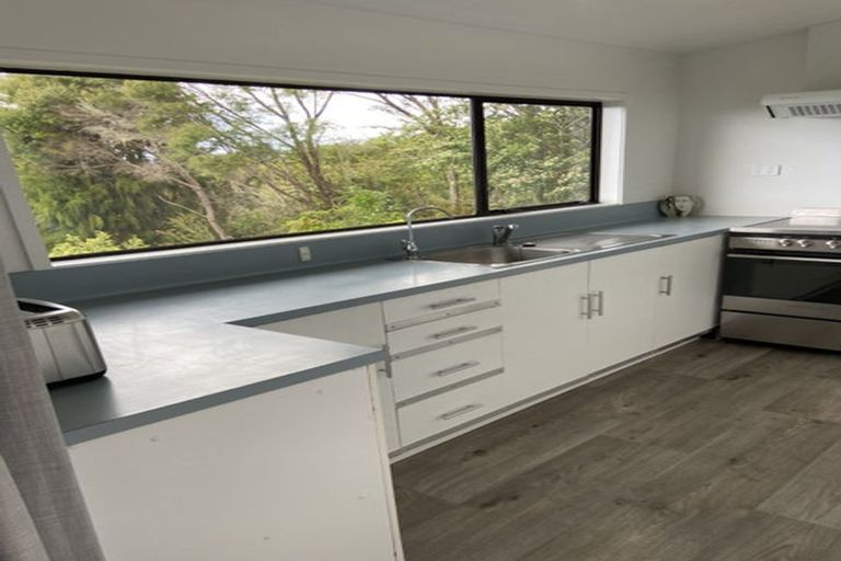 Photo of property in 4a Tui Grove, Elderslea, Upper Hutt, 5018