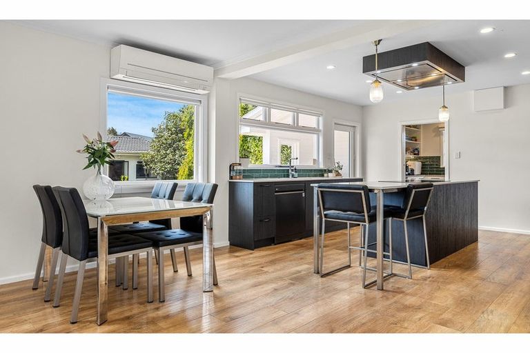 Photo of property in 19 Joyce Crescent, Ilam, Christchurch, 8041