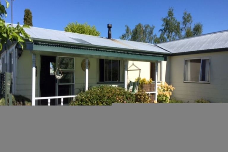 Photo of property in 4 Hallewell Road, Twizel, 7901