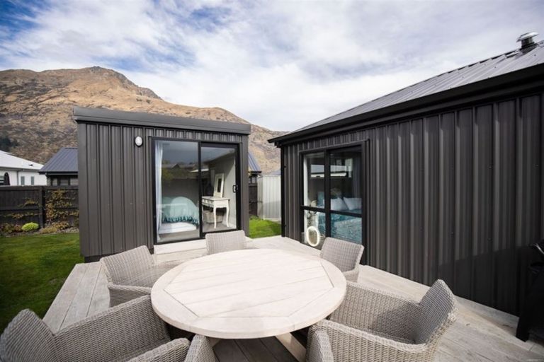 Photo of property in 6 Masons Court, Lower Shotover, Queenstown, 9304
