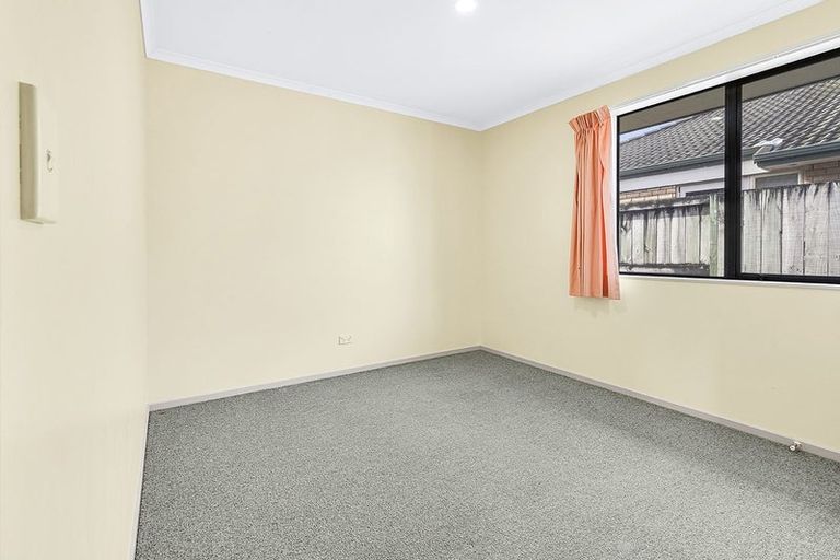 Photo of property in 12 Farnham Close, Rototuna North, Hamilton, 3210