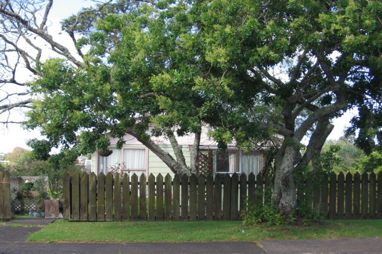 Photo of property in 45 Pisces Road, Glen Eden, Auckland, 0602