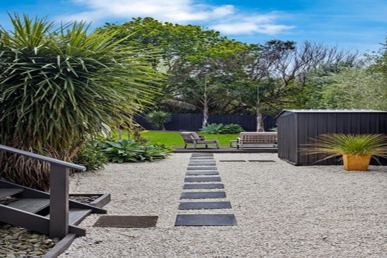 Photo of property in 15 Marendellas Drive, Bucklands Beach, Auckland, 2014