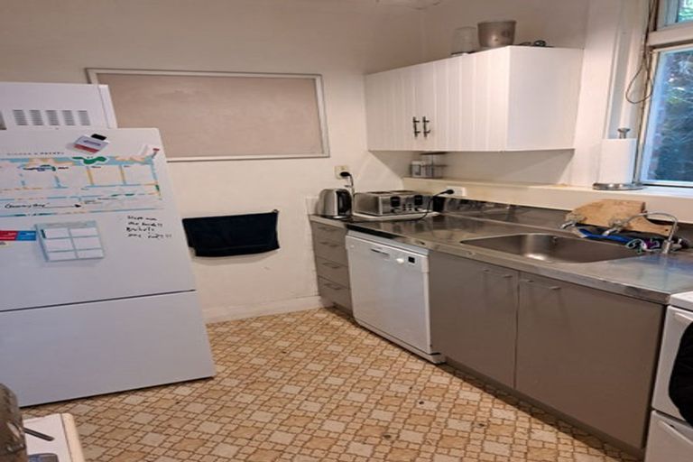 Photo of property in 5 Dundas Street, North Dunedin, Dunedin, 9016
