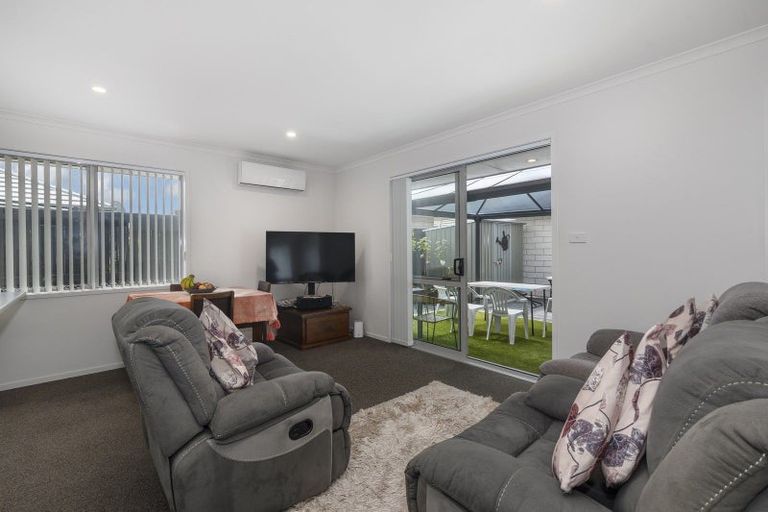 Photo of property in 12 Crest Way, Papamoa, 3118
