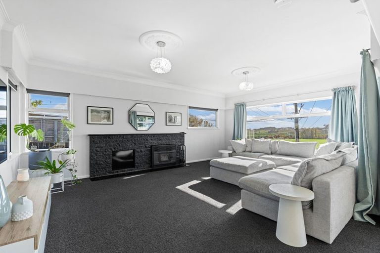 Photo of property in 73 Kawiu Road, Levin, 5510