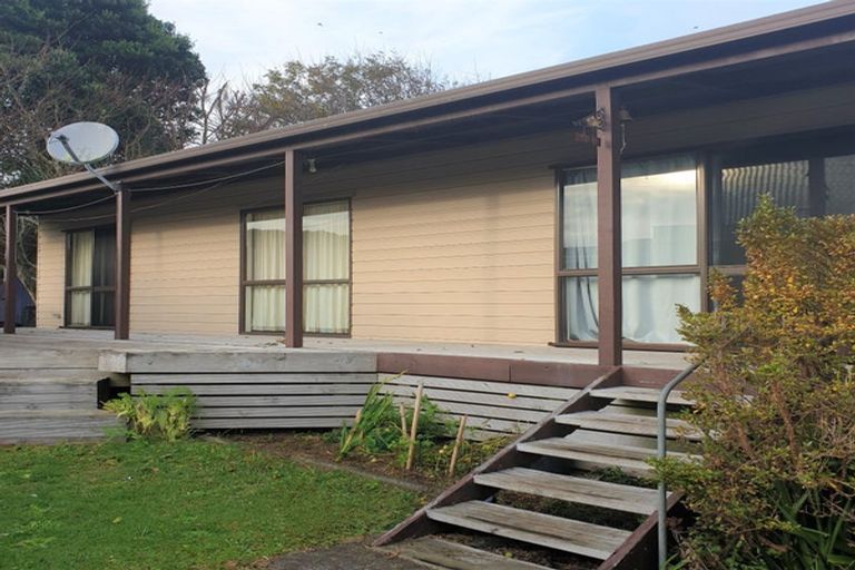 Photo of property in 15a Churchill Terrace, Waiuku, 2123