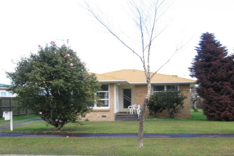 Photo of property in 37 Helena Road, Hillcrest, Hamilton, 3216