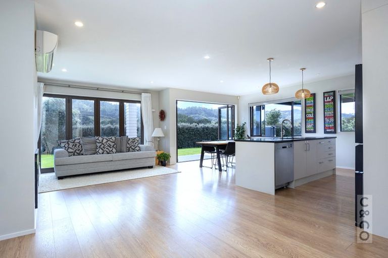 Photo of property in 30 Robert Might Road, Huapai, Kumeu, 0810