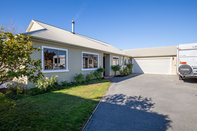 Photo of property in 6 Fir Close, Alexandra, 9320