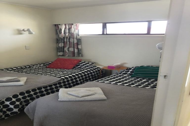 Photo of property in 11/4 Claremont Grove, Mount Victoria, Wellington, 6011