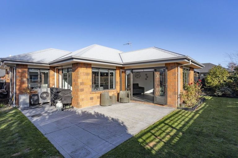 Photo of property in 6 Taiwhenua Street, Rangiora, 7400